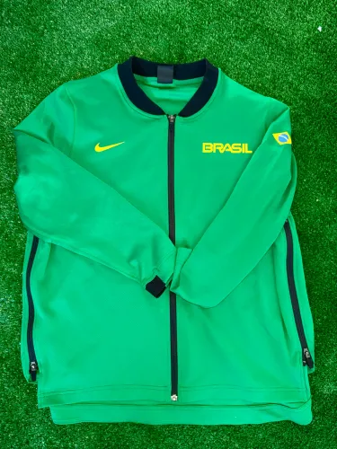 Casaco Nike Brasil