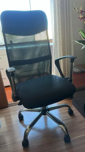 Cadeira de Escritório Preta