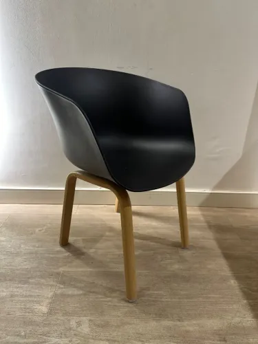POLTRONA CLASSIC LUXOR NA COR PRETO