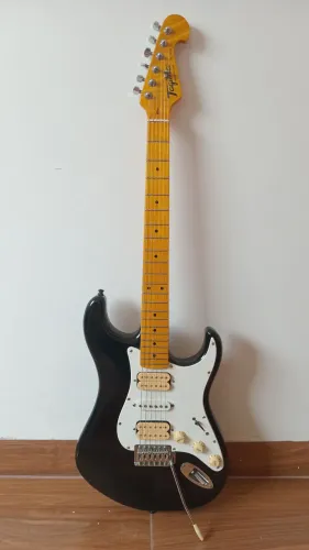Guitarra Tagima TG-530 com captação DiMarzio