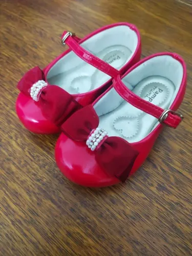 Sapato Infantil Vermelho Com Laço