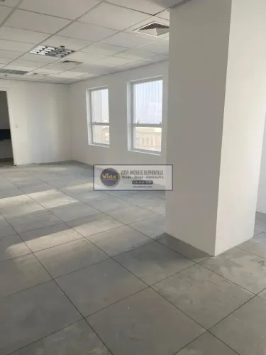 Aluga sala comercial Centro de Alphaville-126 m² -piso elevado-3 vagas R$ 10.800 mais desp