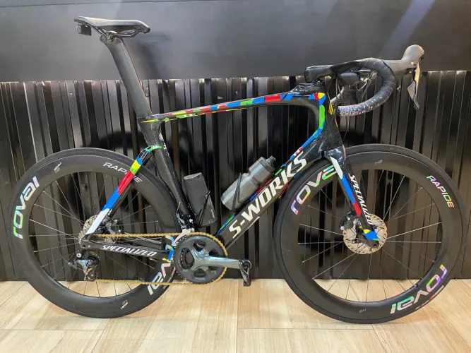 Bicicleta Specialized Venge  S-Works -  Sagan - TAM 61 Valor: R$ 21.500,00
