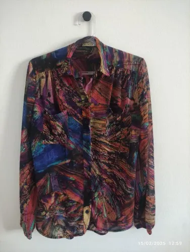 Camisa Estampada Leve Transparência