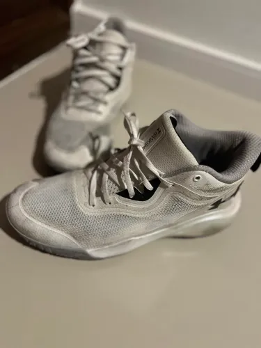 TÊNIS DE BASQUETE DA UNDER ARMOUR