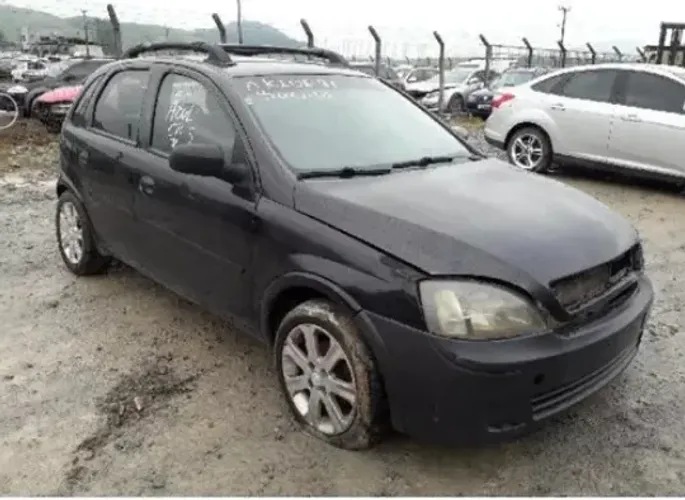 Sucata Para Retirada De Peças Corsa Frente Montana 2002 Preto Completo