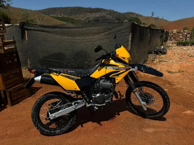 Tornado 250 CC 2007 nunca foi em trilha