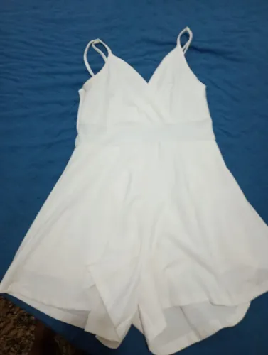 Macaquinho feminino branco M loja cea