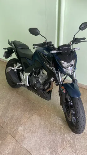 Cb300f único dono