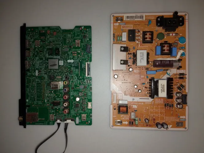 Placas TV Samsung - Fonte BN44-00852F + Placa Principal - Peças