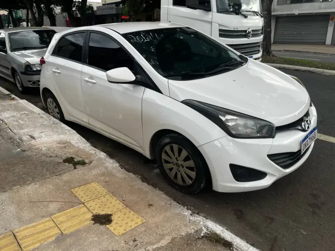 Hyundai HB20 C./c.plus/c.style 1.6 Flex 16V Mec. 2013