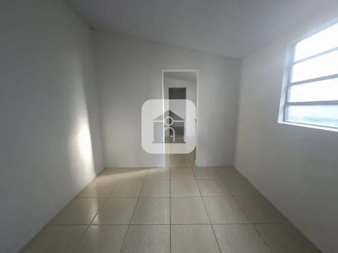 Casa para locação no bairro Martins