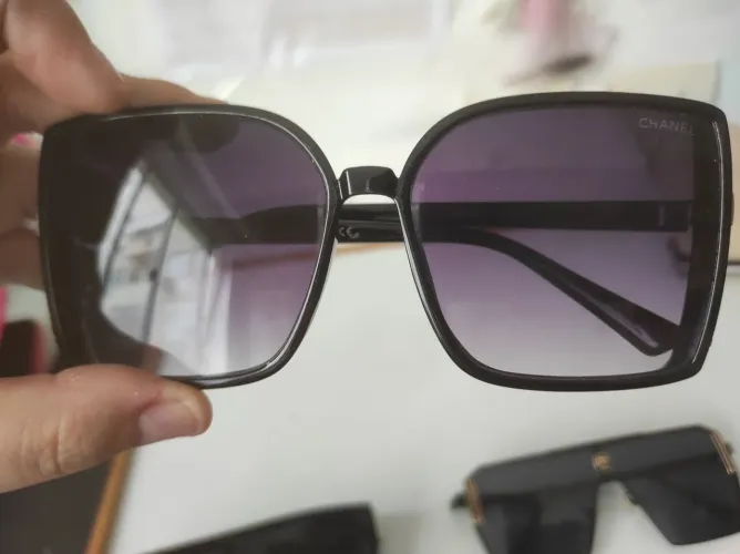 Óculos Chanel , Gucci ou Louis vitton