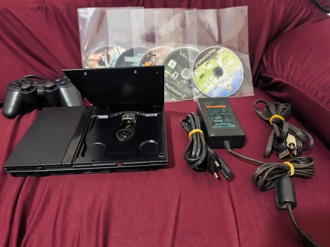 Play Station 2 slim com 5 Jogos