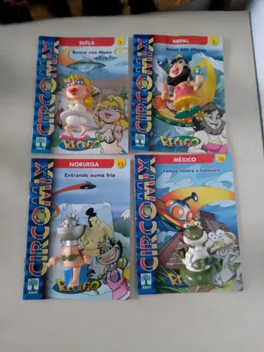 Bonecos circomix+gibi.