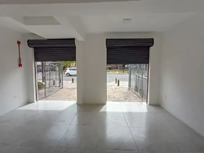 Ponto Comercial/Loja para Aluguel no Bairro Praia de Belas com 38m² de Área Útil