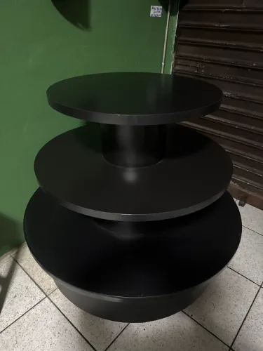 Mesa Expositora Redonda 3 Níveis Preta