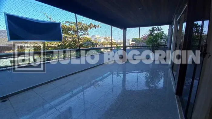 JBRB502202 COBERTURA DUPLEX - IMPECÁVEL - GLEBA A - 5 QUARTOS (2STS) - ARMÁRIOS - ENTRAR E