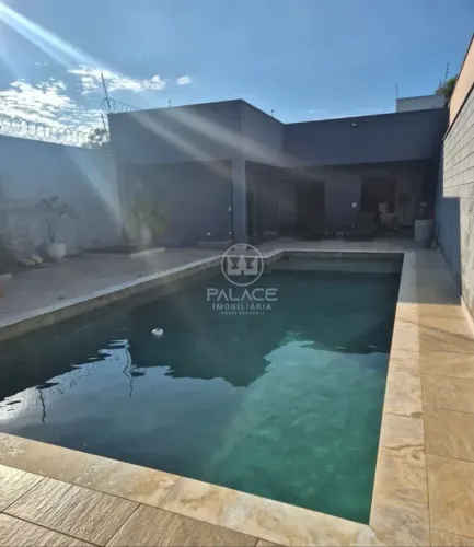 EDICULA COM PISCINA NO TERRAS DI TREVISO