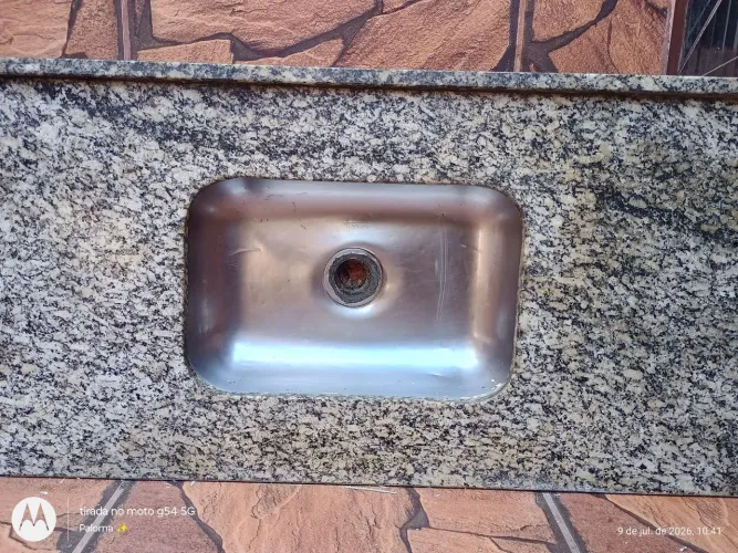 Vendo pia de cozinha semi nova