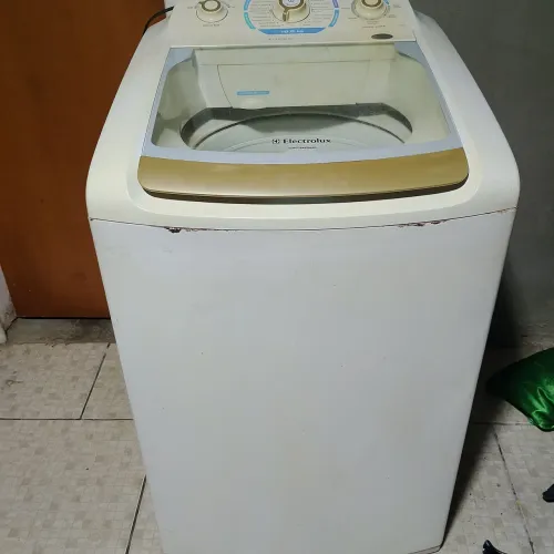 MÁQUINA DE LAVA ELECTROLUX 10 K USADA FUNCIONANDO PERFEITAMENTE