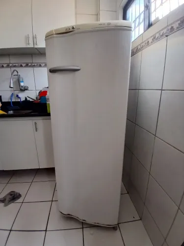 Geladeira Electrolux RDE30 - Funcionando Perfeitamente