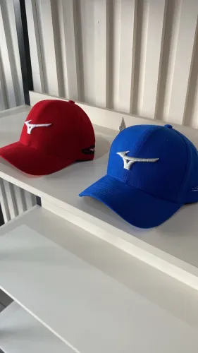 BONÉS MIZUNO