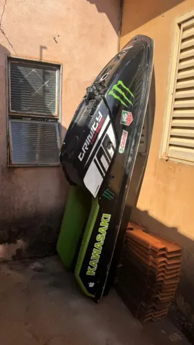 Carcaça JET SKI KAWASAKI SX 650 - ideal pra Decoração ou projetos
