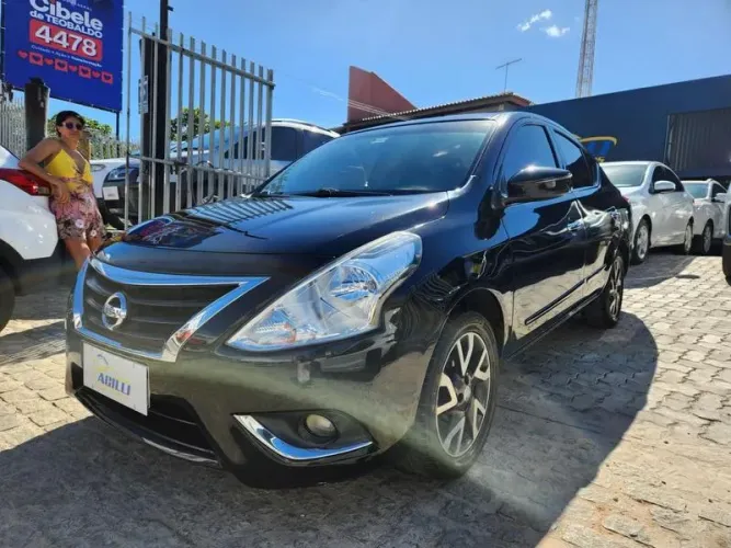 Nissan Versa Unique 1.6 16V Flex 4P Mec. 2016