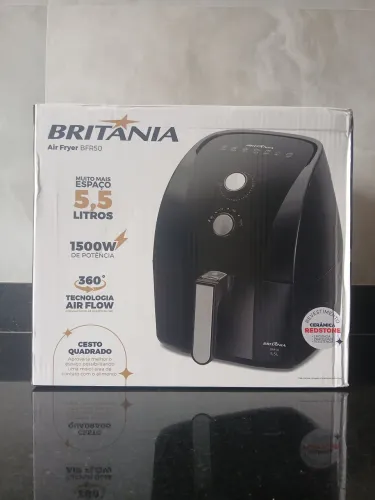 Air Fryer Britânia 5,5L 1500W Antiaderente Redstone BFR50 127V (NOVA)