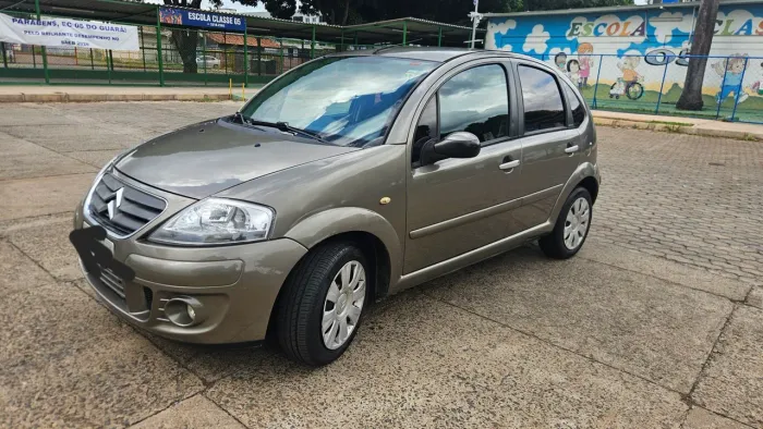 Citroen C3 Exclusive 1.4 Flex 8V 5P 2010