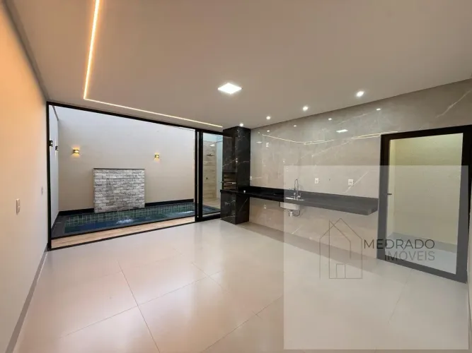 Casa para Venda em Aparecida de Goiânia, Papillon Park - Complemento, 3 dormitórios, 2 suí