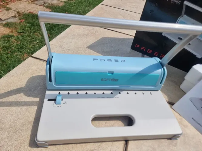 Encadernadora de Discos Caderno Inteligente Soft Disc A4 12 Furos Paber