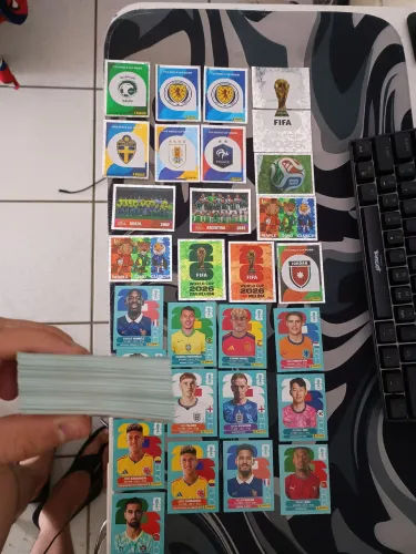 Figurinhas raras e+ de 150 aleatórias!!