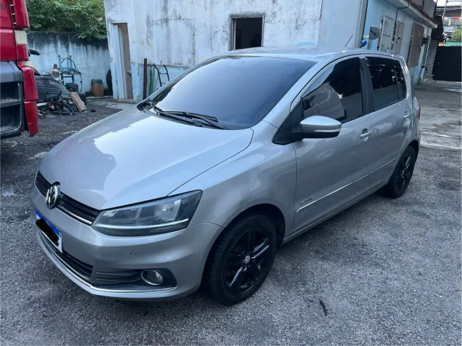 Volkswagen Fox Highline 1.6 Flex 16V 5P 2016