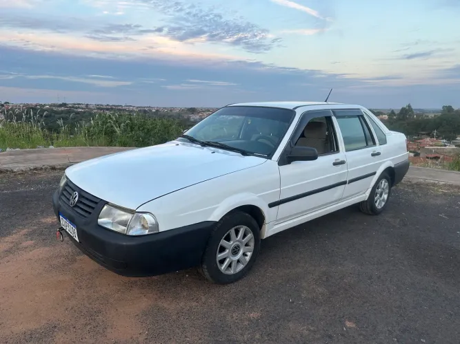 Volkswagen Santana 1.8 MI (álcool) 2003