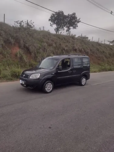 Fiat Doblo Essence 1.8 Flex 16V 5P 2013