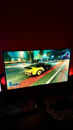 Samsung G6 Oled 27" 1440p 240Hz