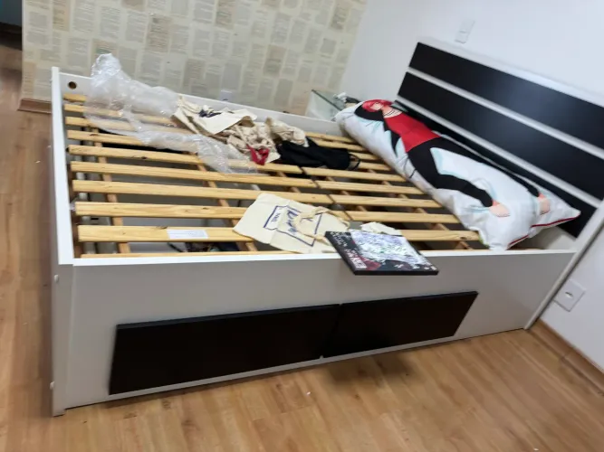 Cama casal 4 gavetões