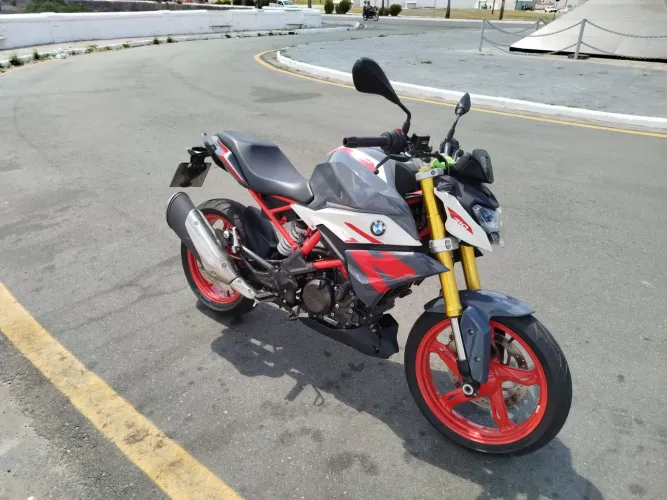 BMW G310R