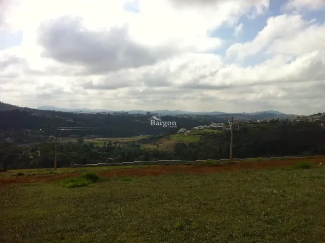 Lote com 454 m² a venda no Condomínio Residencial Alvim em Juiz de Fora