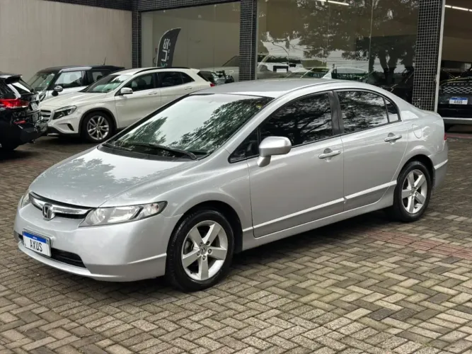 Honda Civic Sedan LXS 1.8/1.8 Flex 16V Aut. 4P 2008