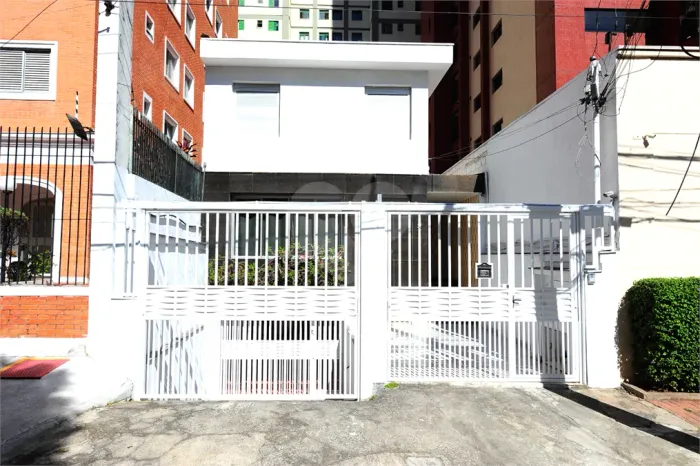 Casa térrea com 4 quartos para locação em Vila mariana - SP