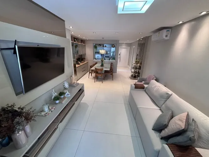 Apartamento com 3 dormitórios à venda, 131 m² por R$ 2.790.000 - Estreito - Florianópolis/