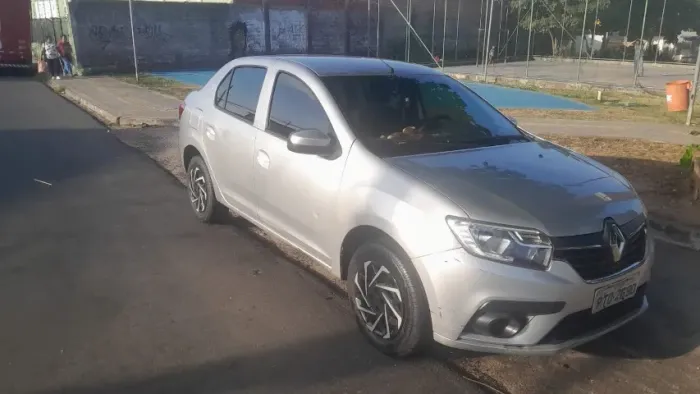 LOCAÇÃO DE VEÍCULOS