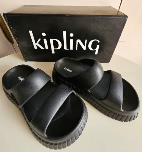 Sandália Kipling
