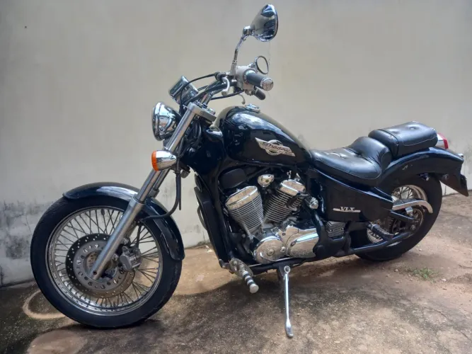 Shadow 600