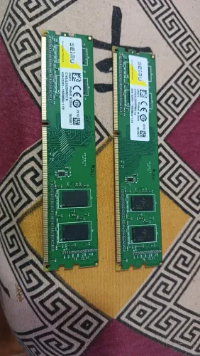 2 pentes de 4gb de memória ram ddr3