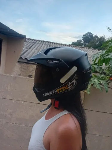 Capacete