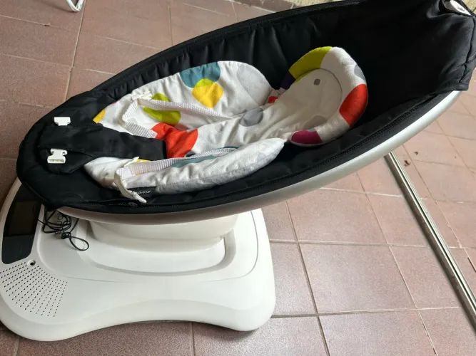 Cadeira de balanço 4 moms para bebês